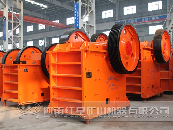 顎式破碎機生產現場 顎式破碎機生產現場