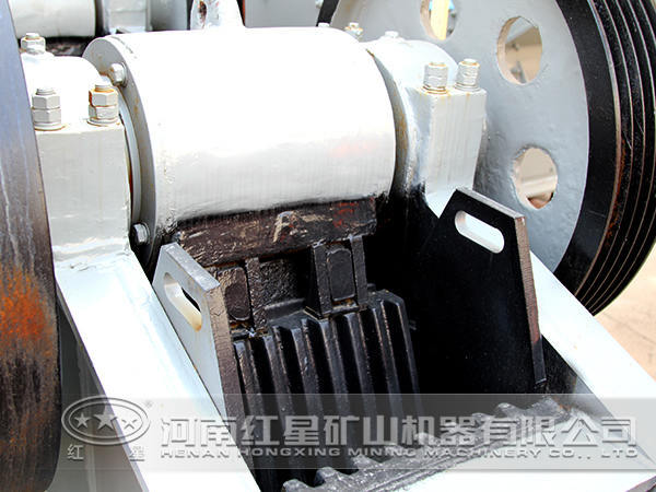 顎式破碎機 顎式破碎機