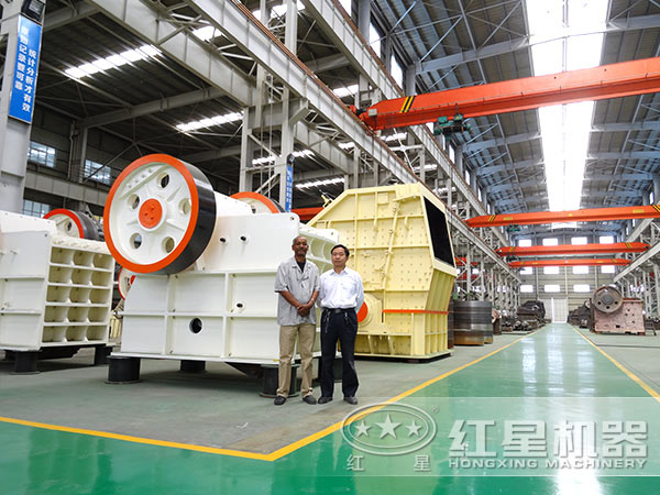 顎式破碎機生產車間 顎式破碎機生產車間