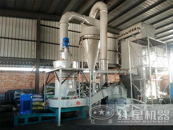 磨粉生產(chǎn)線中的雷蒙磨粉機 磨粉生產(chǎn)線中的雷蒙磨粉機