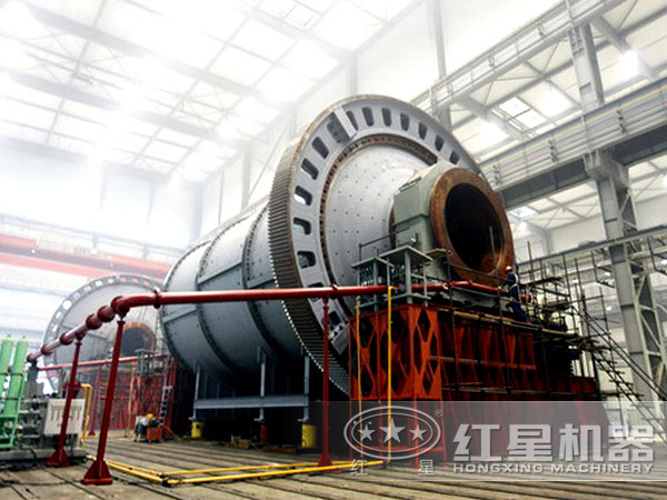 球磨機作業(yè)現(xiàn)場