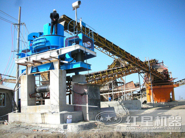 制砂機(jī)作業(yè)現(xiàn)場 制砂機(jī)作業(yè)現(xiàn)場