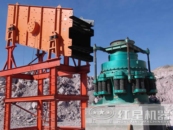 圓錐破碎機(jī)作業(yè)現(xiàn)場(chǎng)圖 圓錐破碎機(jī)作業(yè)現(xiàn)場(chǎng)圖