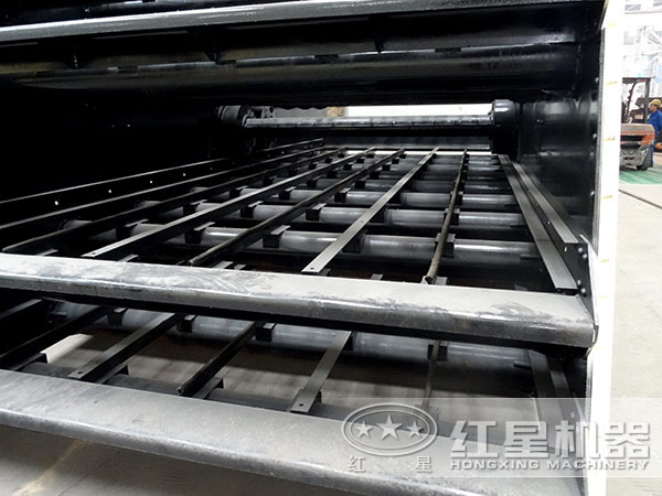 圓振動(dòng)篩內(nèi)部 圓振動(dòng)篩內(nèi)部