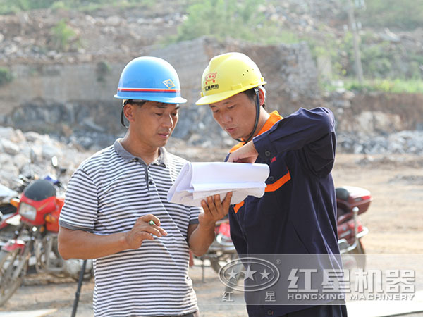 設(shè)備安裝、調(diào)試現(xiàn)場(chǎng) 設(shè)備安裝、調(diào)試現(xiàn)場(chǎng)