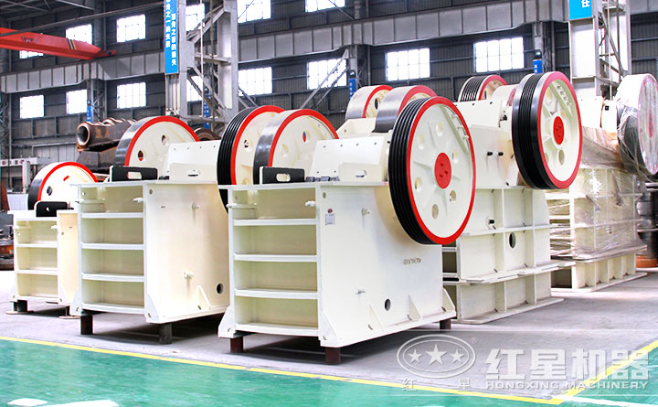 顎式破碎機車間實拍 顎式破碎機車間實拍