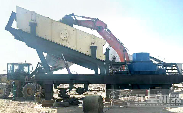 移動制砂機設(shè)備客戶現(xiàn)場 移動制砂機設(shè)備客戶現(xiàn)場