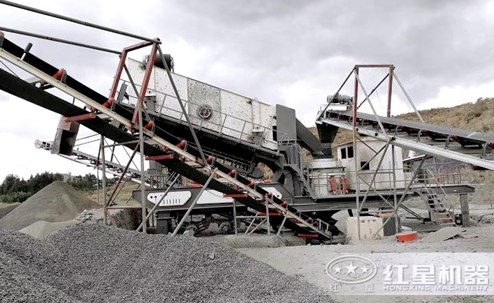 移動圓錐破生產線現場圖 移動圓錐破生產線現場圖