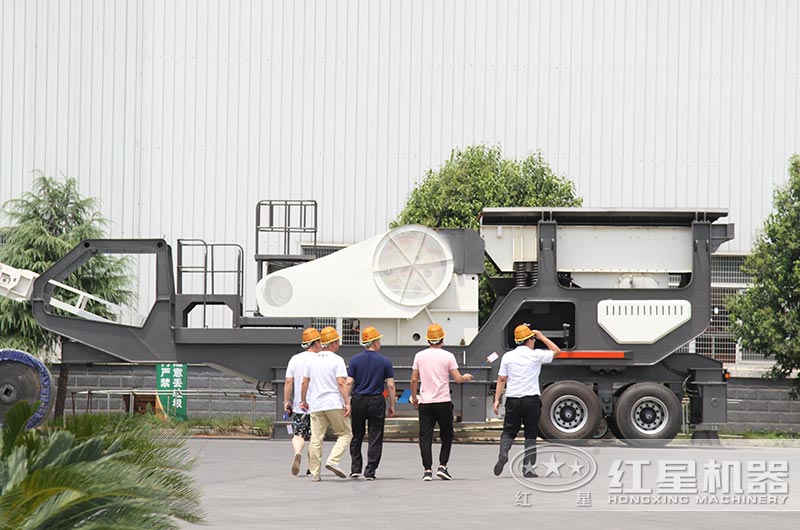 客戶參觀移動破碎站 客戶參觀移動破碎站